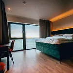 Biologen Herdla Hotel *